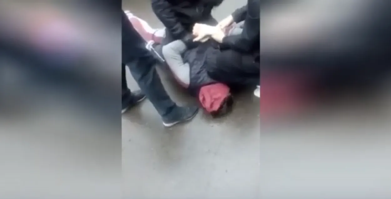 Задержание подозреваемых / Скриншот с видео МВД
