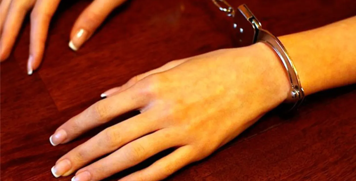 Цяжарная наркаманка абкрадала пасажыраў начных электрычак