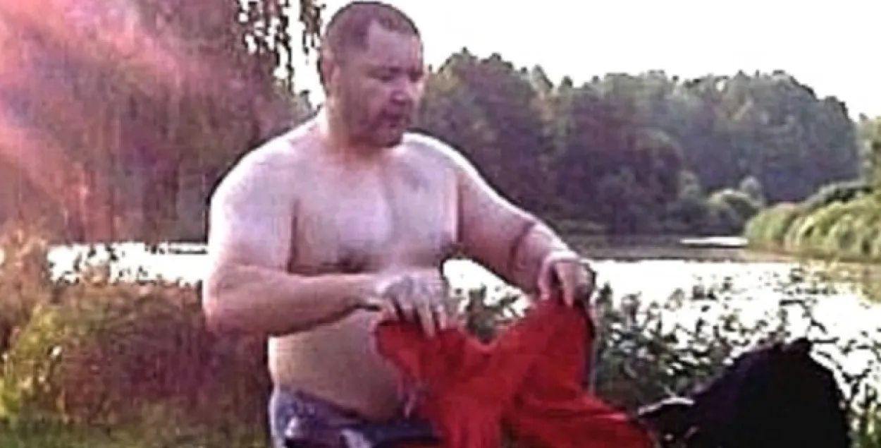 У Мінску шукаюць мужчыну, які ўдарыў ратавальніка (фота)