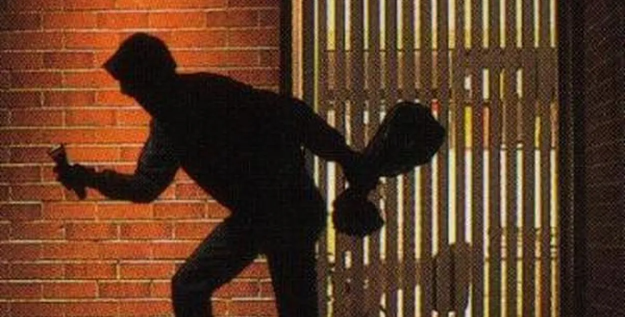 Мінчанін разыграў абрабаванне кватэры сваіх бацькоў 