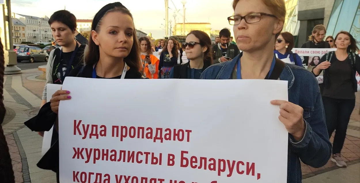 Марына Золатава (справа) / Еўрарадыё