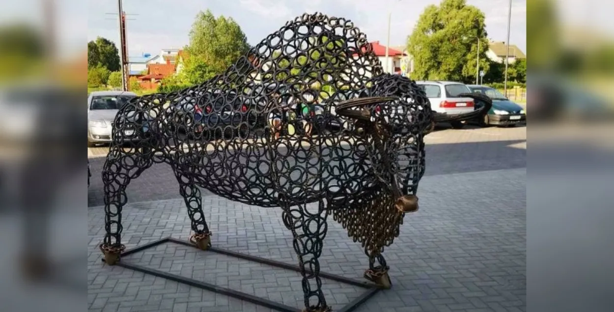 Металічная скульптура зубра / virtualbrest.ru