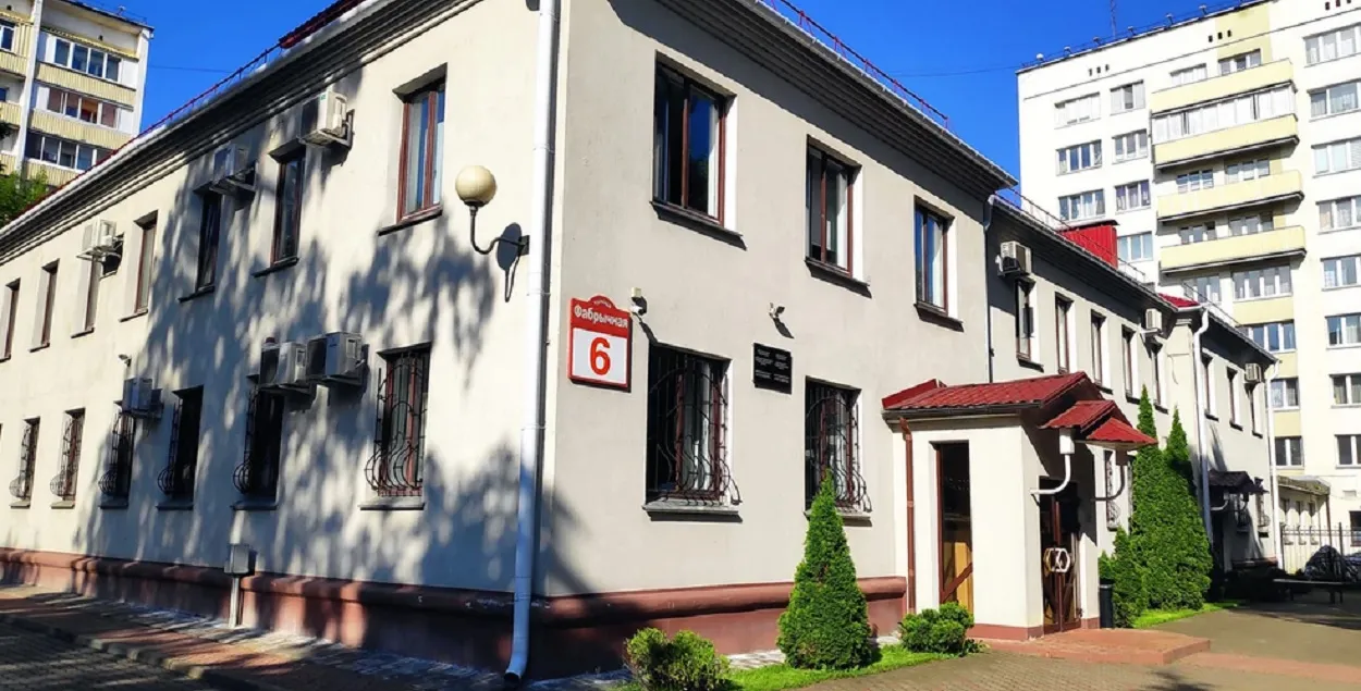 Вядома пра трох супрацоўнікаў прадпрыемства, якія трапілі за краты