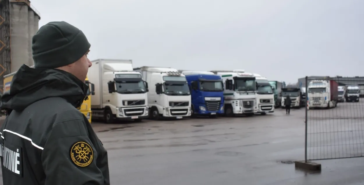 Літва не прапускае ў Беларусь пустыя фуры