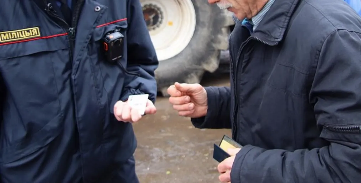Пакаралі за "злоўжыванне службовымі паўнамоцтвамі" (ілюстрацыйнае фота)