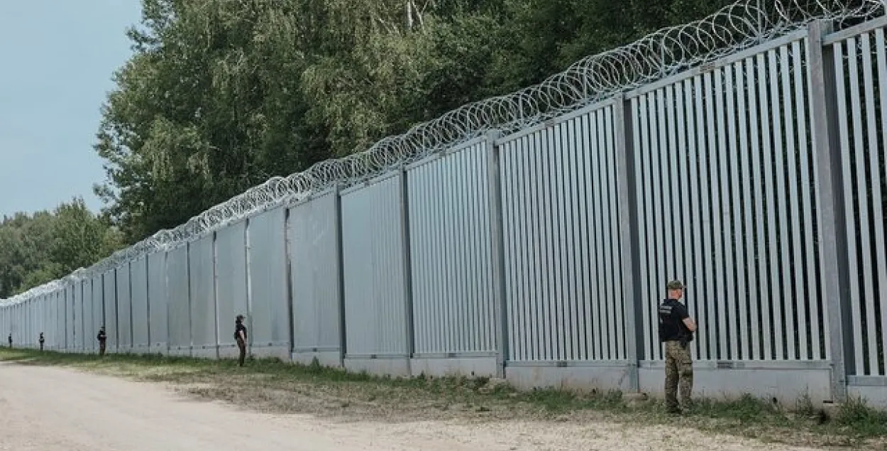 Польскі плот на мяжы з Беларуссю