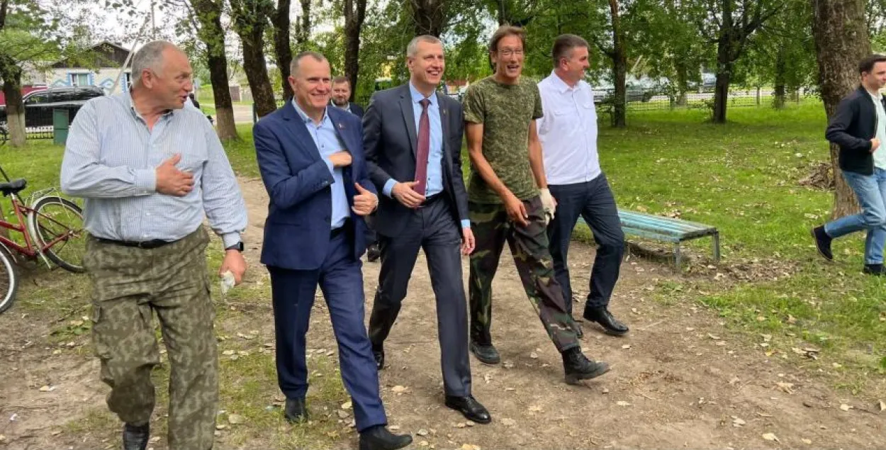 Дзмірый Крутой падчас паездкі ў Магілёўскую вобласць