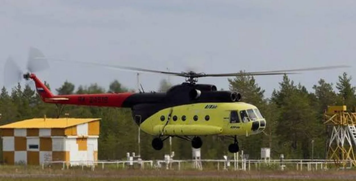 Верталёт у аэрапорце расійскага Наябрска 