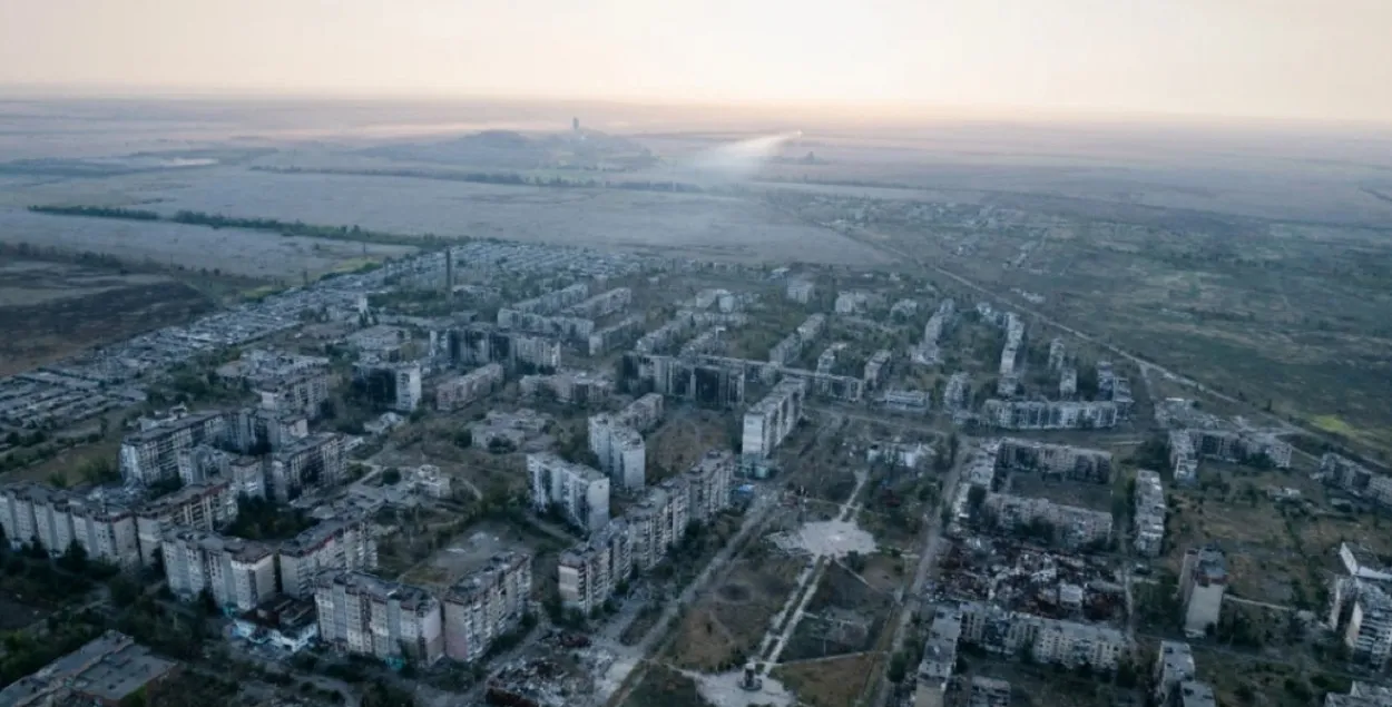 Вуглядар у руінах