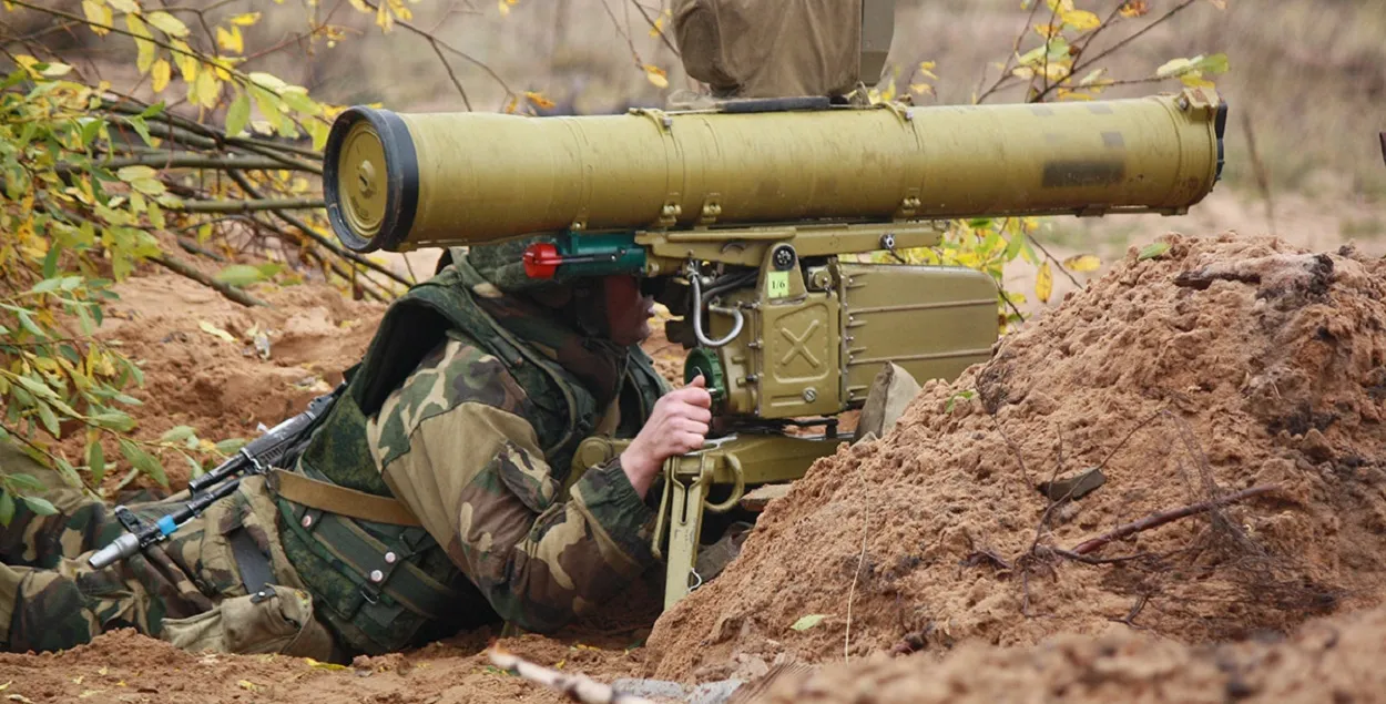 Portable anti-tank rocket launcher 