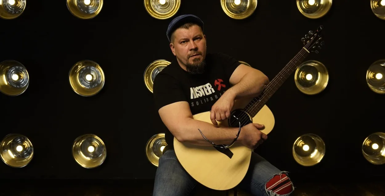 Лидер группы Dzieciuki Алесь Денисов.