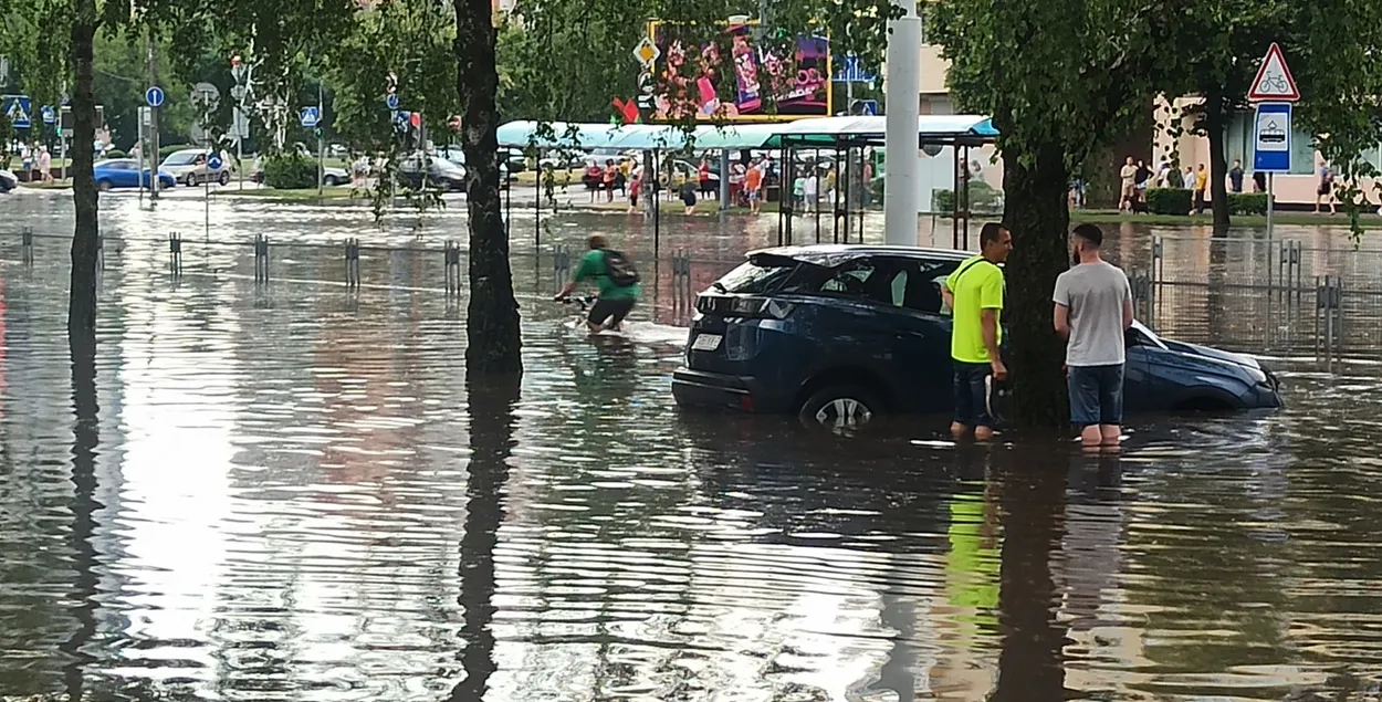 Минск затопило