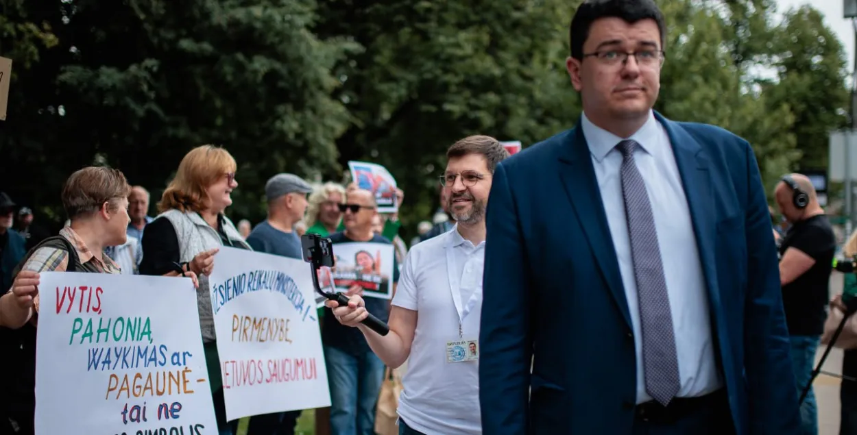 Мітынг у Вільні супраць Офіса Ціханоўскай
