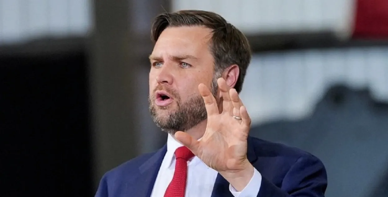 Джэй Дзі Вэнс
