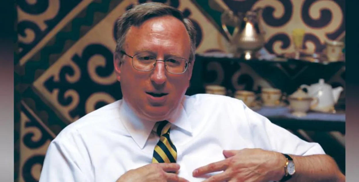 Американский дипломат Джордж Крол
