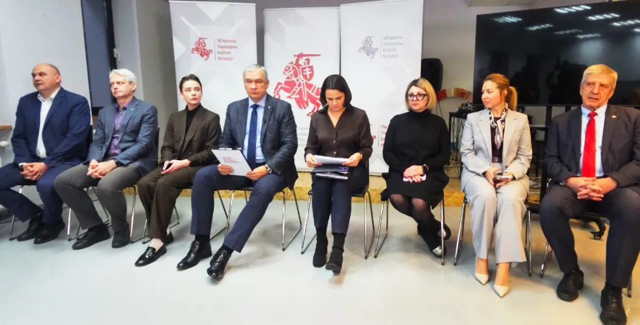 Брыфінг Аб'яднанага пераходнага кабінета ў Варшаве
