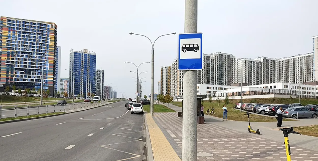 Прыпынак грамадскага транспарту ў Мінску, ілюстрацыйнае фота
