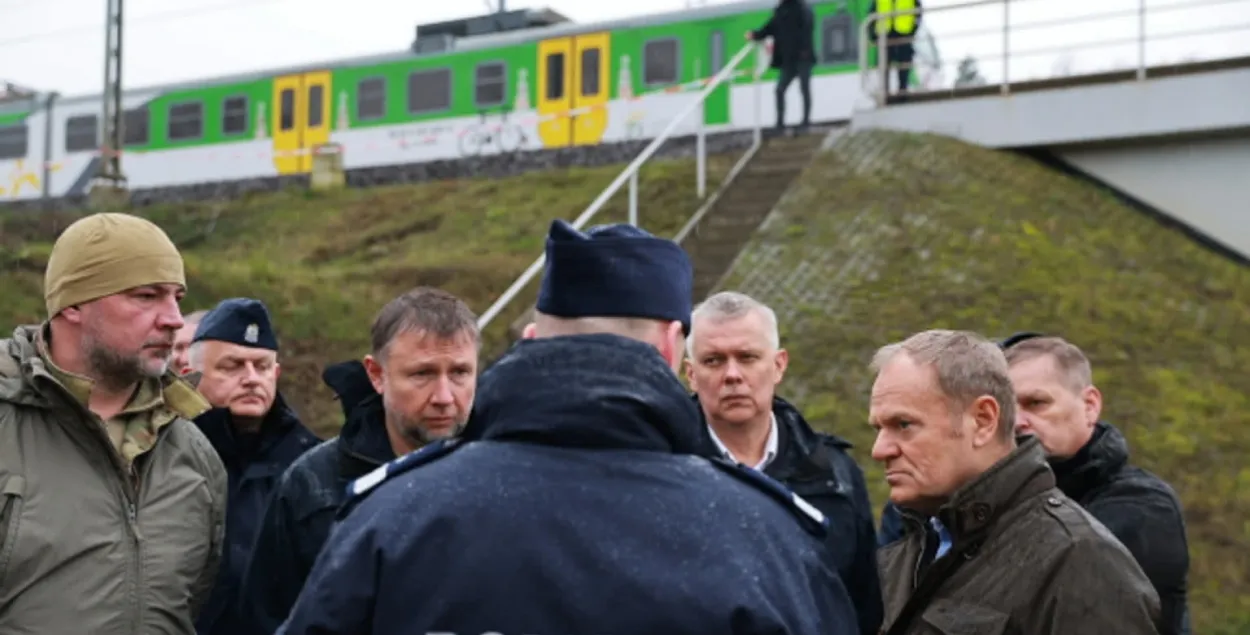 Дональд Туск на месте диверсии
