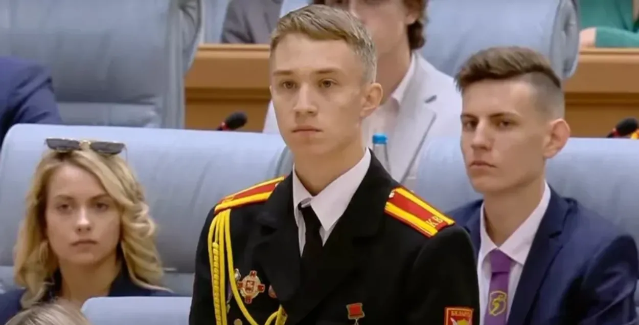 Захар Аўчыннікаў на адкрытым уроку ў 2022 годзе
