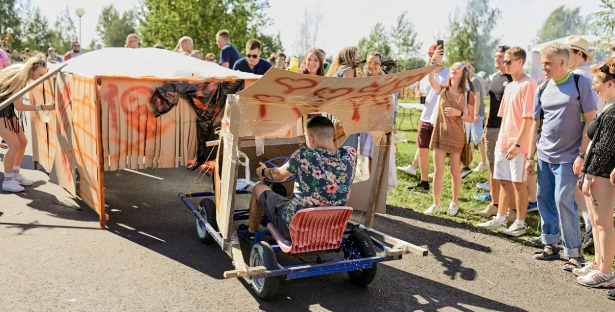 Terra Group Event организует отдых для известных компаний, иллюстративное фото
