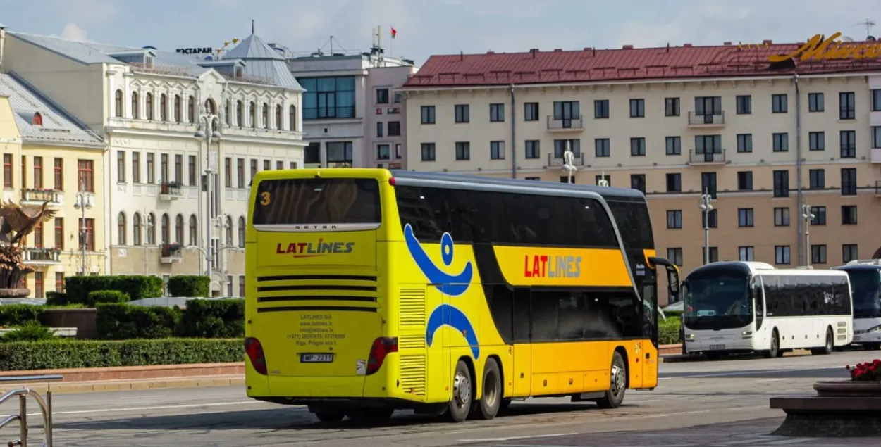 Аўтобус&nbsp;Latlines
