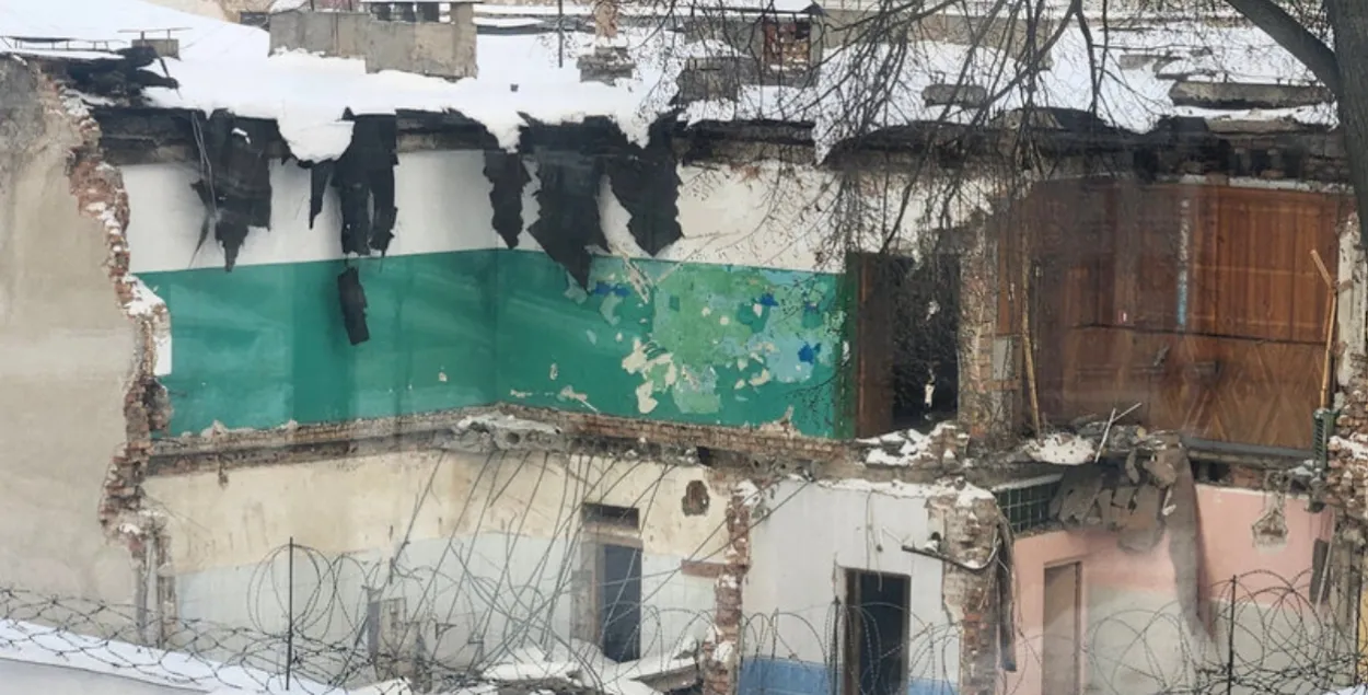 Начался снос "Володарки"
