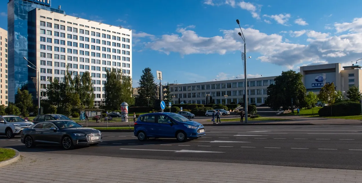 Ініцыятыва BELPOL прывяла шэраг лічбаў, якія паказваюць, чаму "Атлант" губляе расійскі рынак
