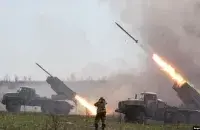 Запуск устаноўкі "Град" расійскімі вайскоўцамі&nbsp;/ Крым. Реалии