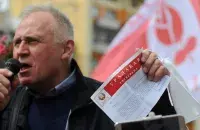 Mikalai&nbsp;Statkevich at a street rally&nbsp;/ Euroradio