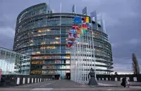 Будынак Еўрапарламента ў Бруселі / go-belgium