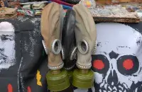 Gas mask is an important item during the war / pixabay