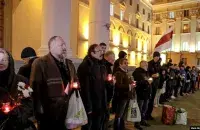 Елена Толстая на &quot;Цепи памяти&quot; у КГБ / www.svaboda.org