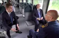 Лукашенко в электричке / Скриншот​