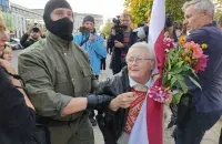 Затрымліваюць Ніну Багінскую / Еўрарадыё
