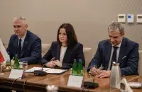 Святлана Ціханоўская, Валер Кавалеўскі (злева) і Павал Латушка (справа) на сустрэчы / АПК
