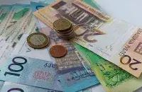 Salaries in the industry have been steadily falling since April, sample photo&nbsp;
