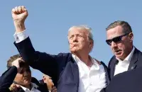 Дональд Трамп пасля замаху на яго жыццё
