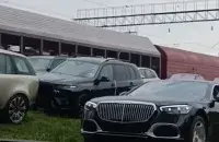 Люксавыя аўто на станцыі "Орша-Заходняя"
