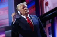 Дональд Трамп
