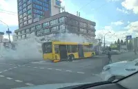 Аўтобус МАЗ гарыць у Мінску
