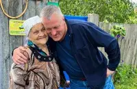 Леанід Судаленка з маці
