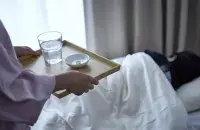 Догляд за хворым падлеткам
