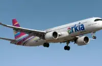 Самолет компании "Аркия"
