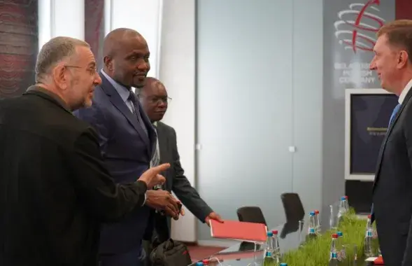 Lukashenka's "wallet" Zingman, Kenyan Trade Cabinet Secretary Moses Kuria and BPC head Aliaksei &nbsp;Skraha / twitter.com/HonMoses_Kuria
