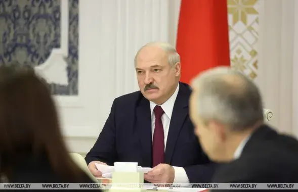 Наталья Эйсмонт, Александр Лукашенко, Игорь Сергеенко на совещании 17 ноября 2020 года / БЕЛТА