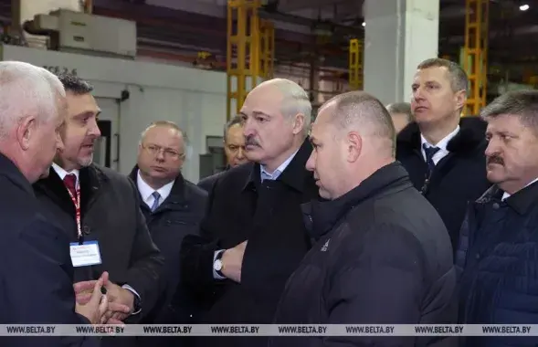 Александр Лукашенко и сопровождающие его лица были без защитных масок / БЕЛТА​