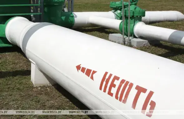Белорусы пока помещают нефть в резервуары / БЕЛТА​