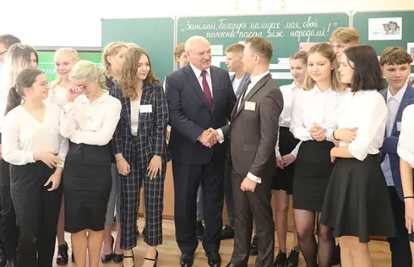 Лукашенко и школьники / president.gov.by​