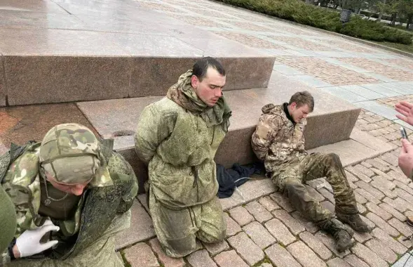 Пленные российские военные / unian.net​