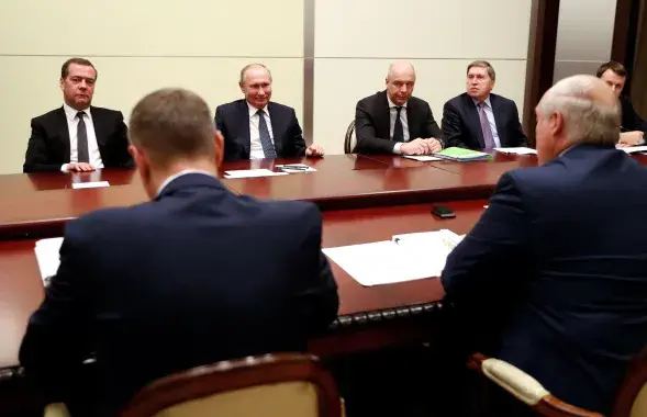Belarusian and Russian delegations in Sochi on 7 December 2019&nbsp;/ Reuters